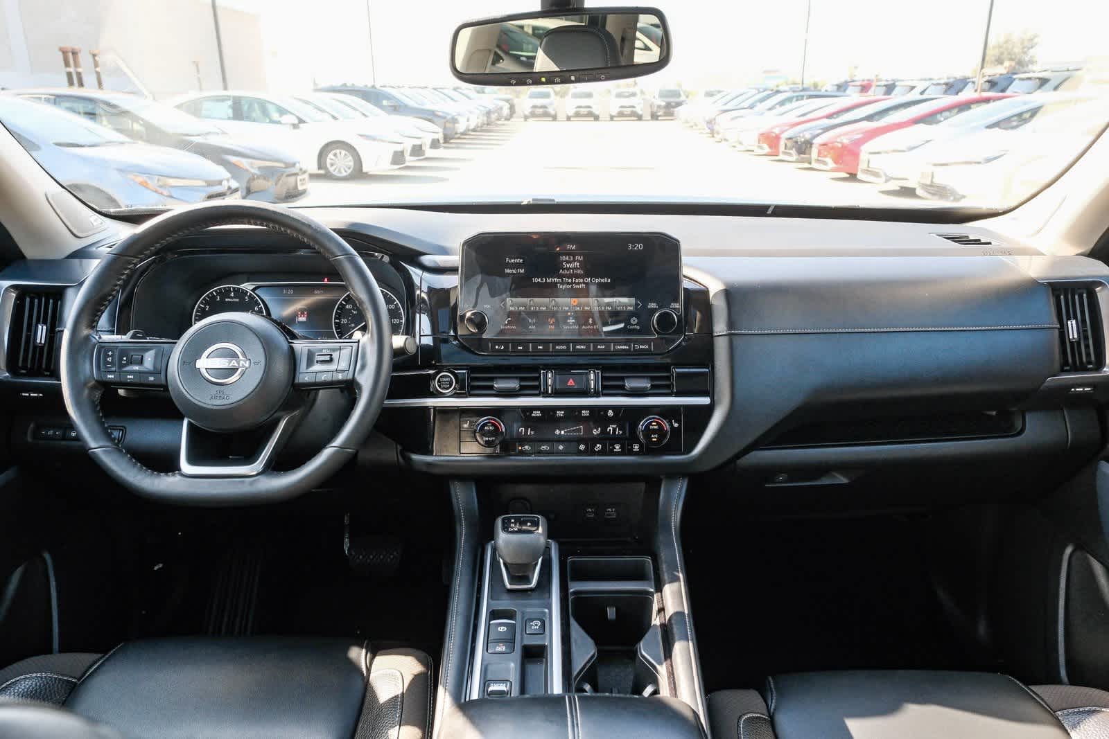 Thumbnail: 2022 Nissan Pathfinder - 13