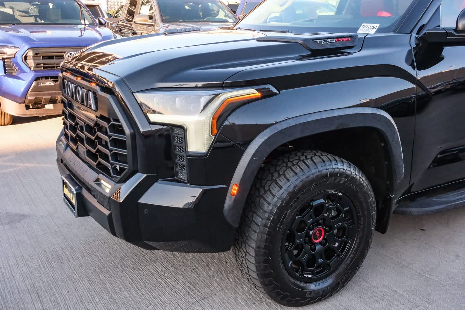 Thumbnail: 2023 Toyota Tundra - 12