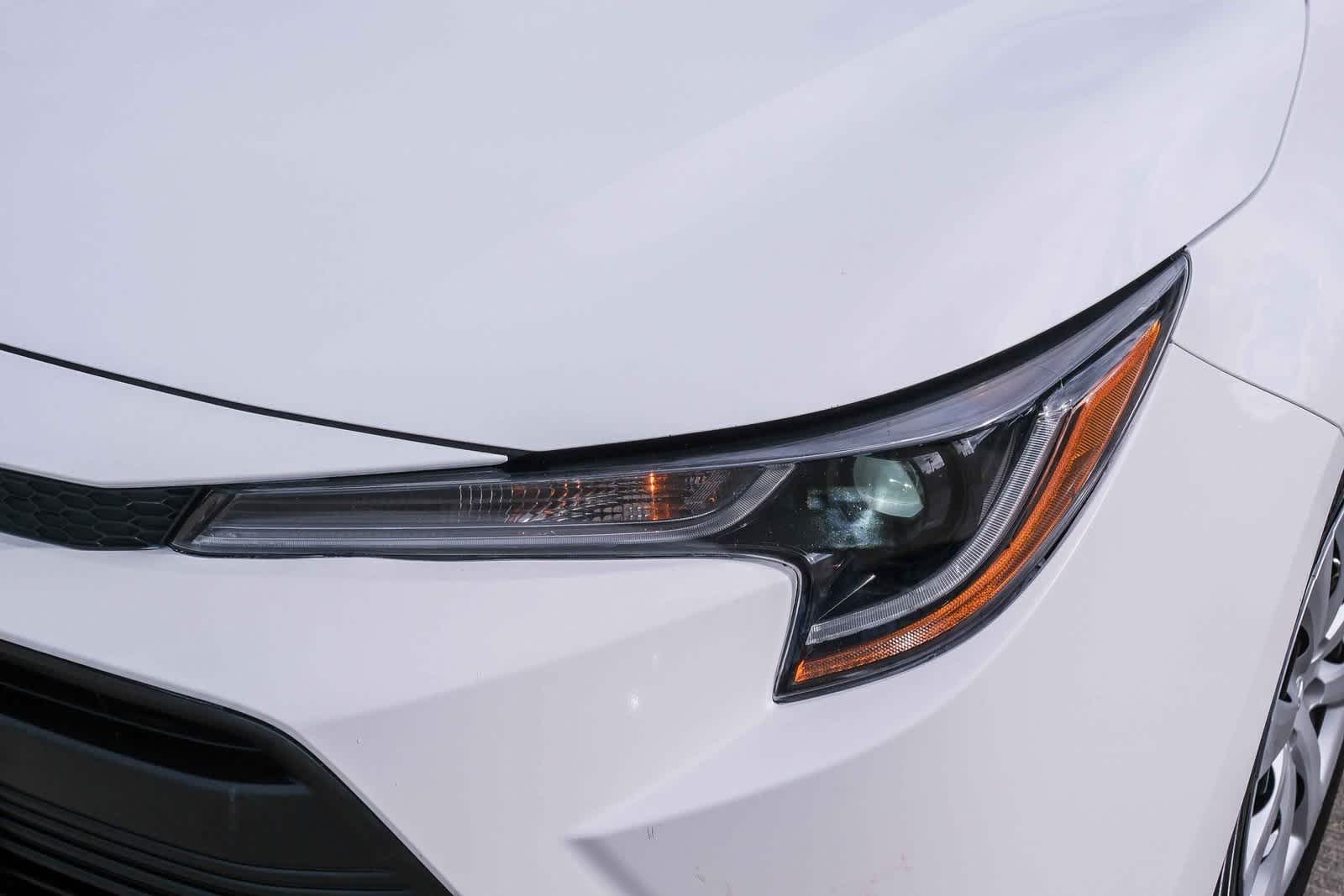 Thumbnail: 2023 Toyota Corolla - 11