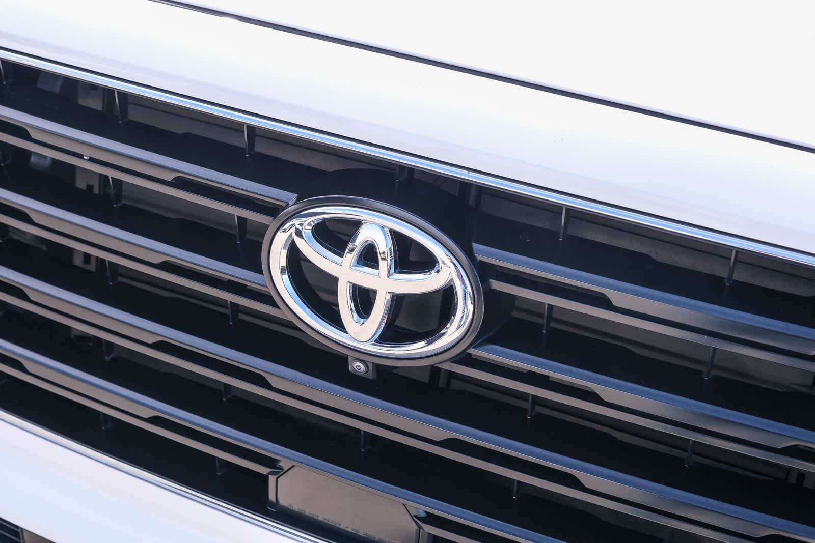 Thumbnail: 2025 Toyota Sequoia - 13
