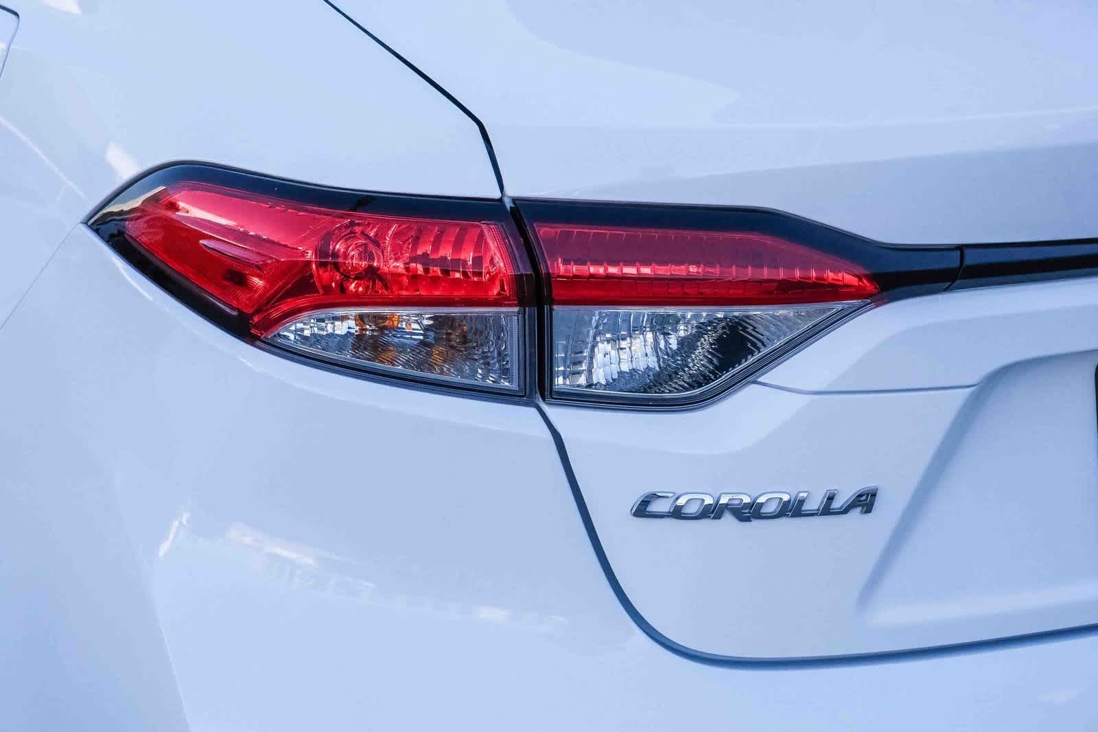 Thumbnail: 2023 Toyota Corolla - 7