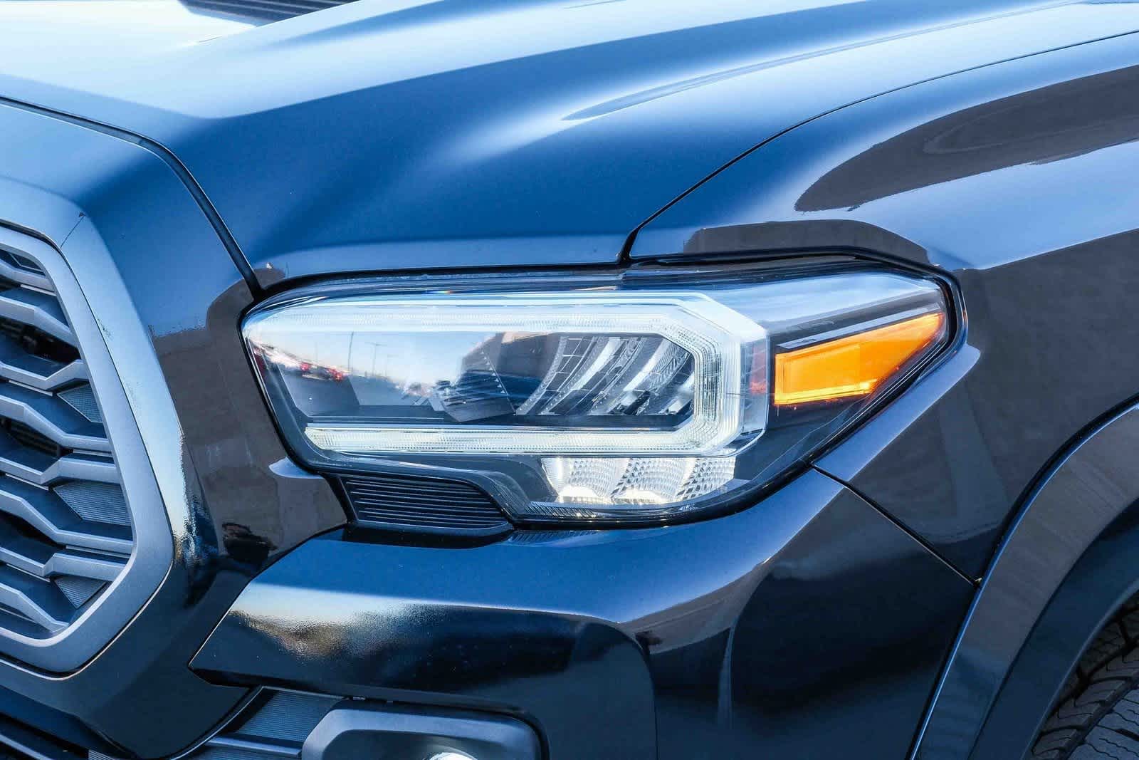 Thumbnail: 2021 Toyota Tacoma - 11