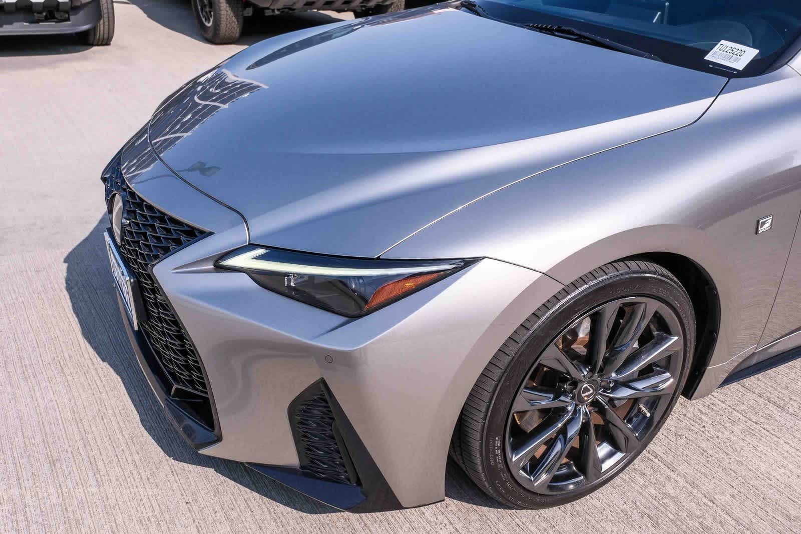 Thumbnail: 2022 Lexus IS - 12