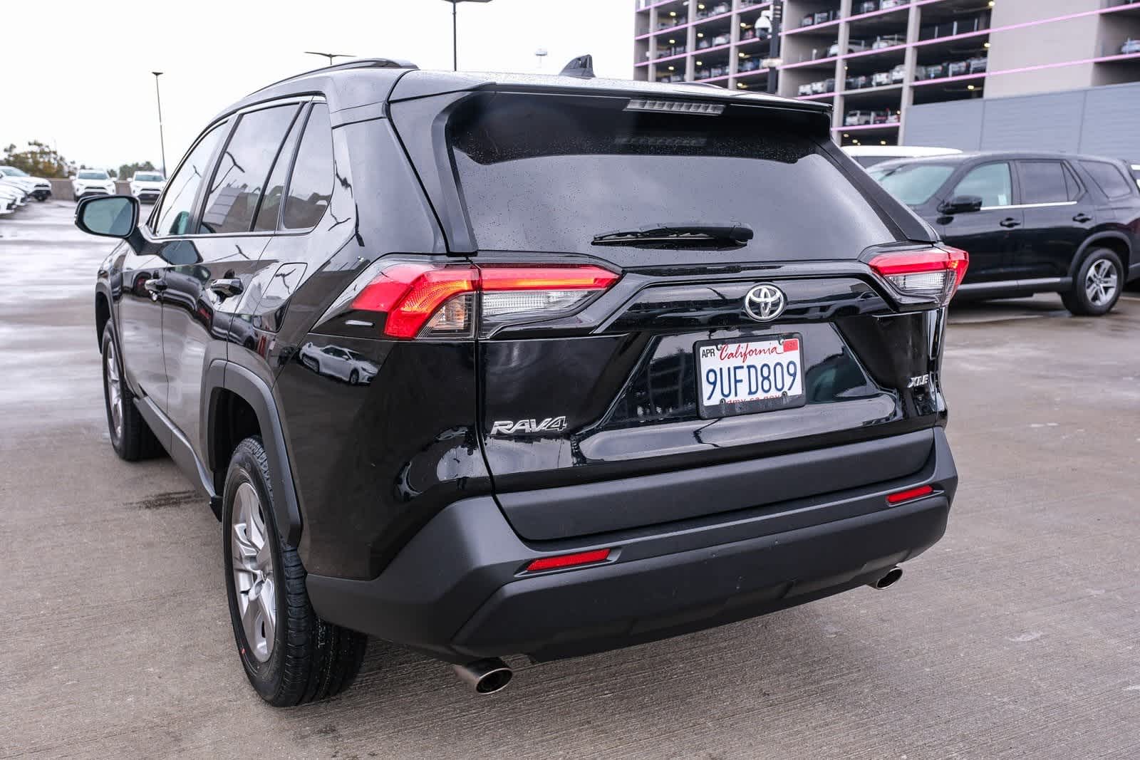 Thumbnail: 2022 Toyota RAV4 - 8