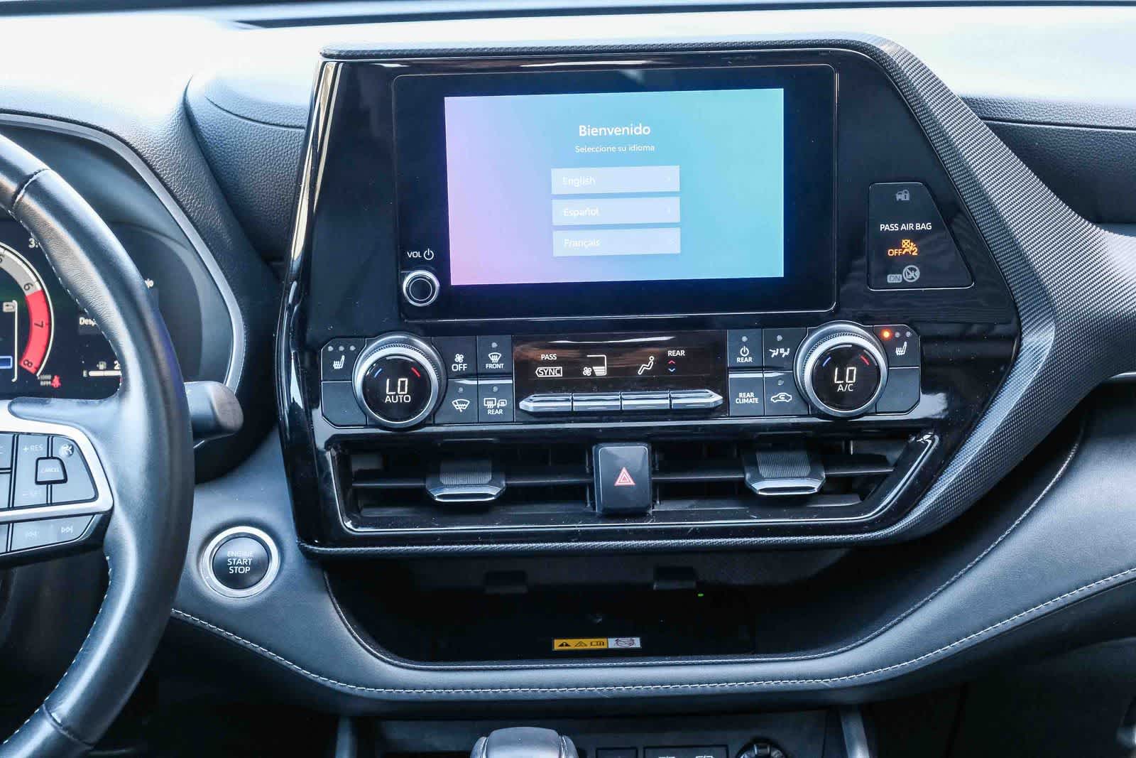 Thumbnail: 2025 Toyota Highlander - 13