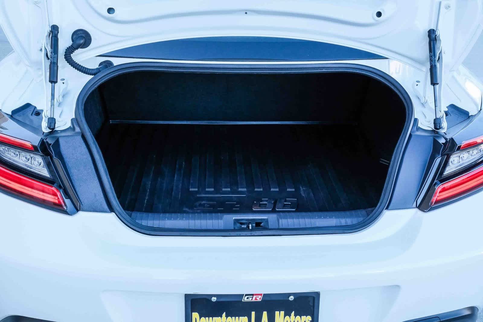 Thumbnail: 2025 Toyota GR86 - 28