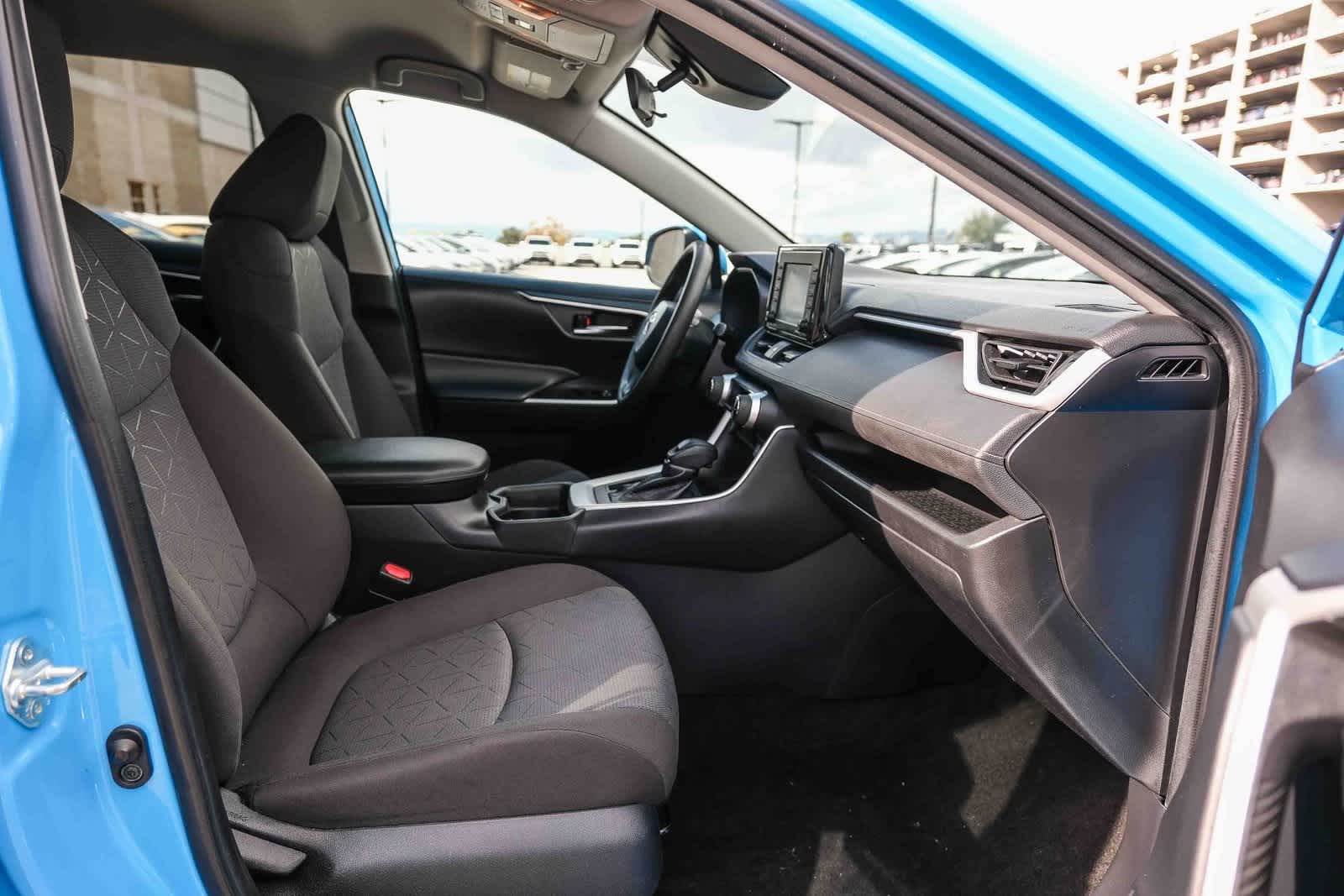 Thumbnail: 2021 Toyota RAV4 - 19