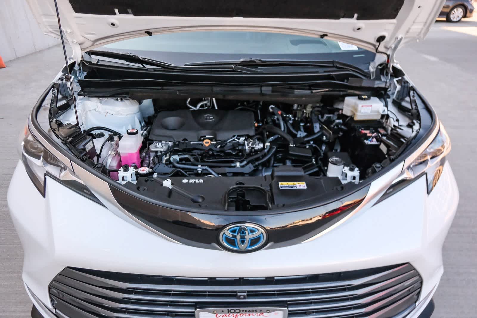 Thumbnail: 2022 Toyota Sienna - 30