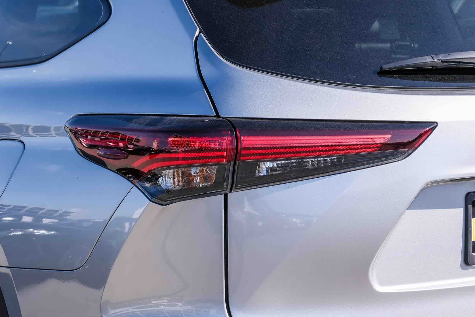 Thumbnail: 2025 Toyota Highlander - 7