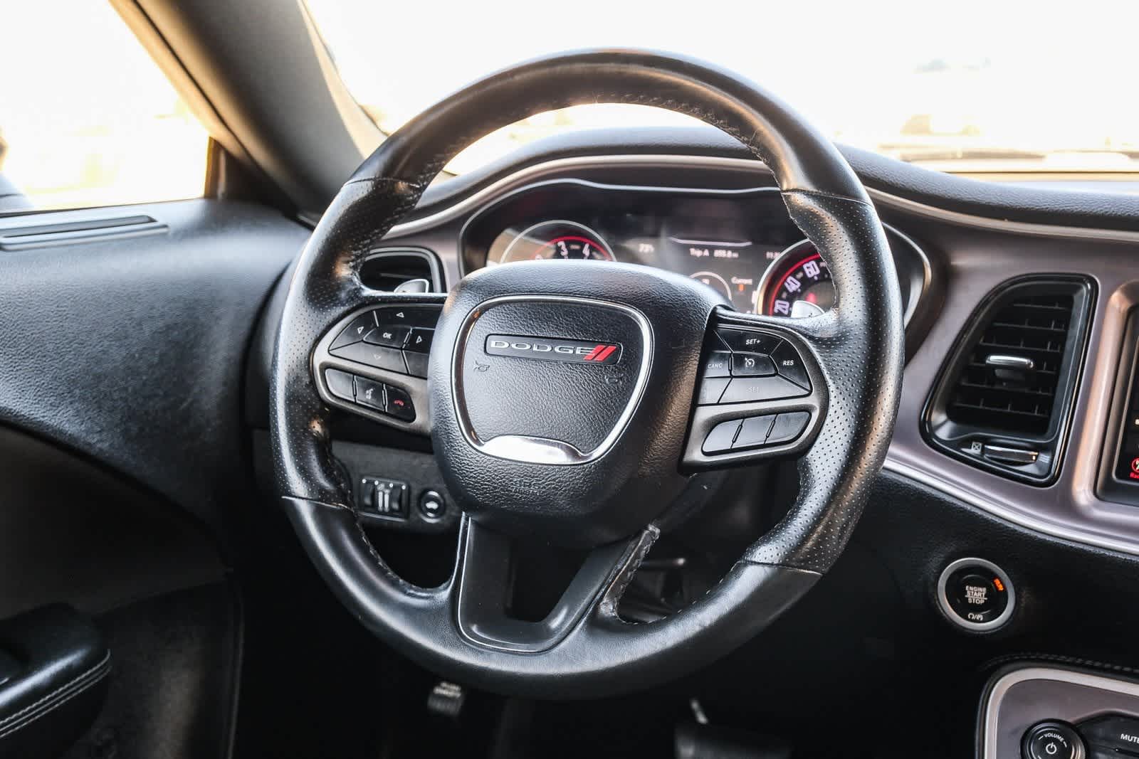 Thumbnail: 2022 Dodge Challenger - 8