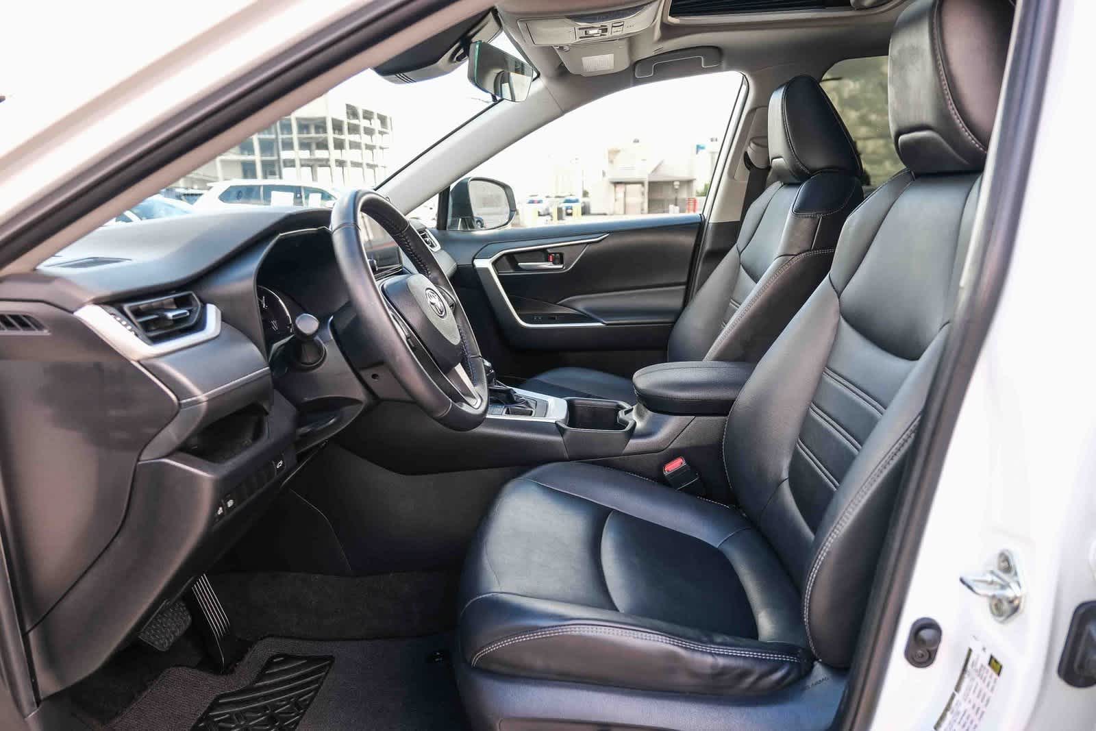 Thumbnail: 2023 Toyota RAV4 - 19