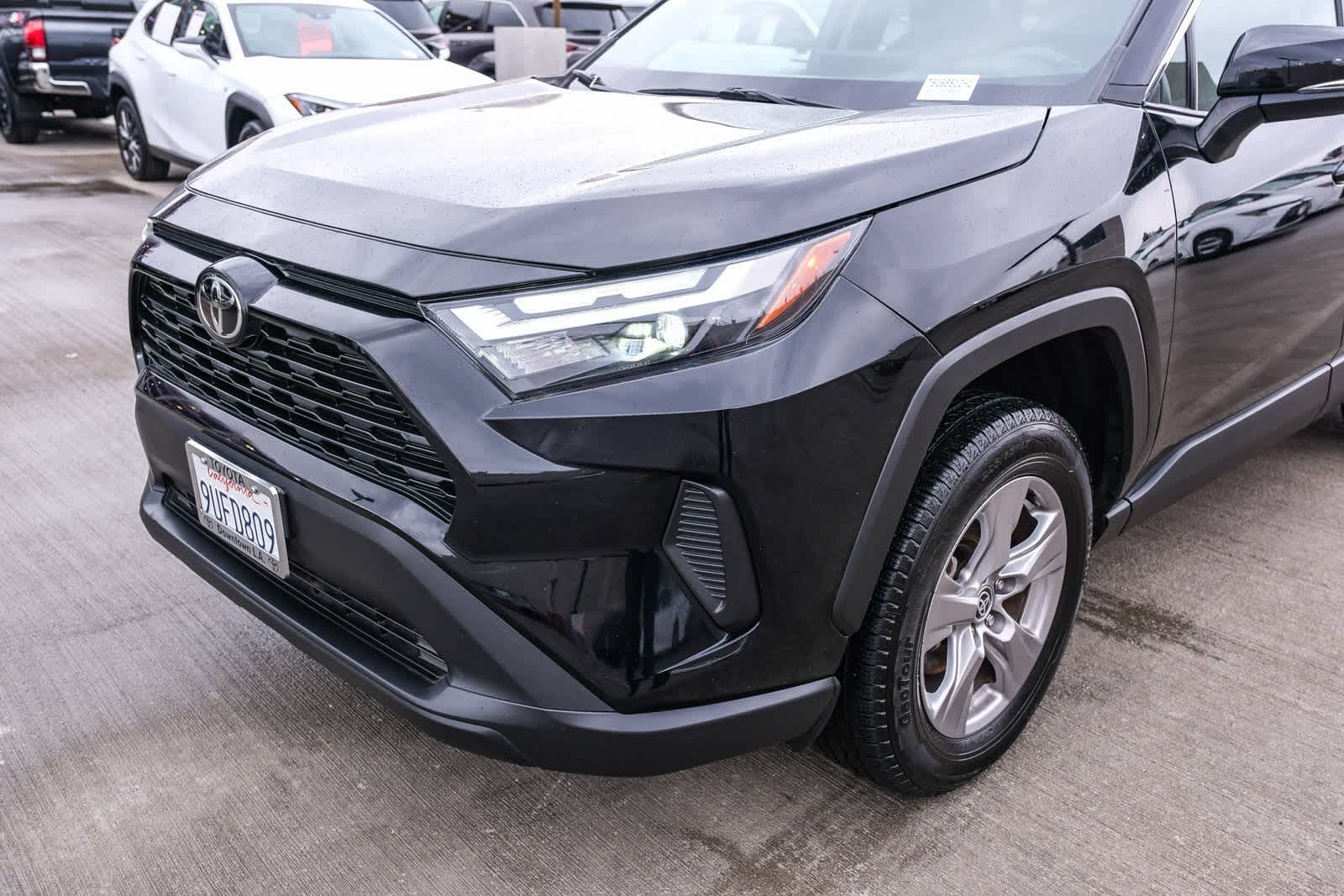 Thumbnail: 2022 Toyota RAV4 - 12