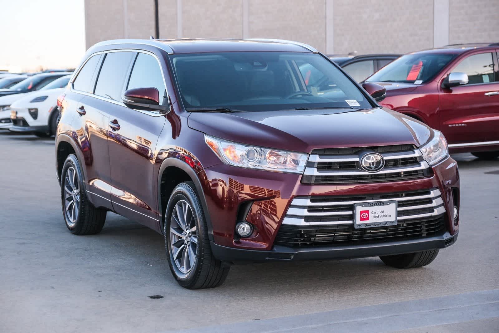 Thumbnail: 2018 Toyota Highlander - 3