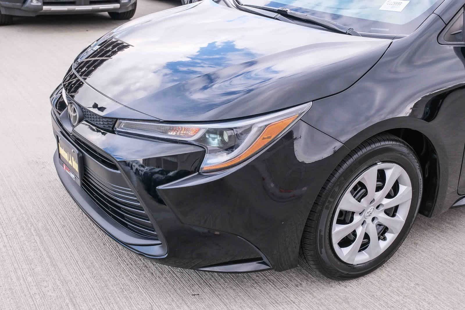 Thumbnail: 2023 Toyota Corolla - 12