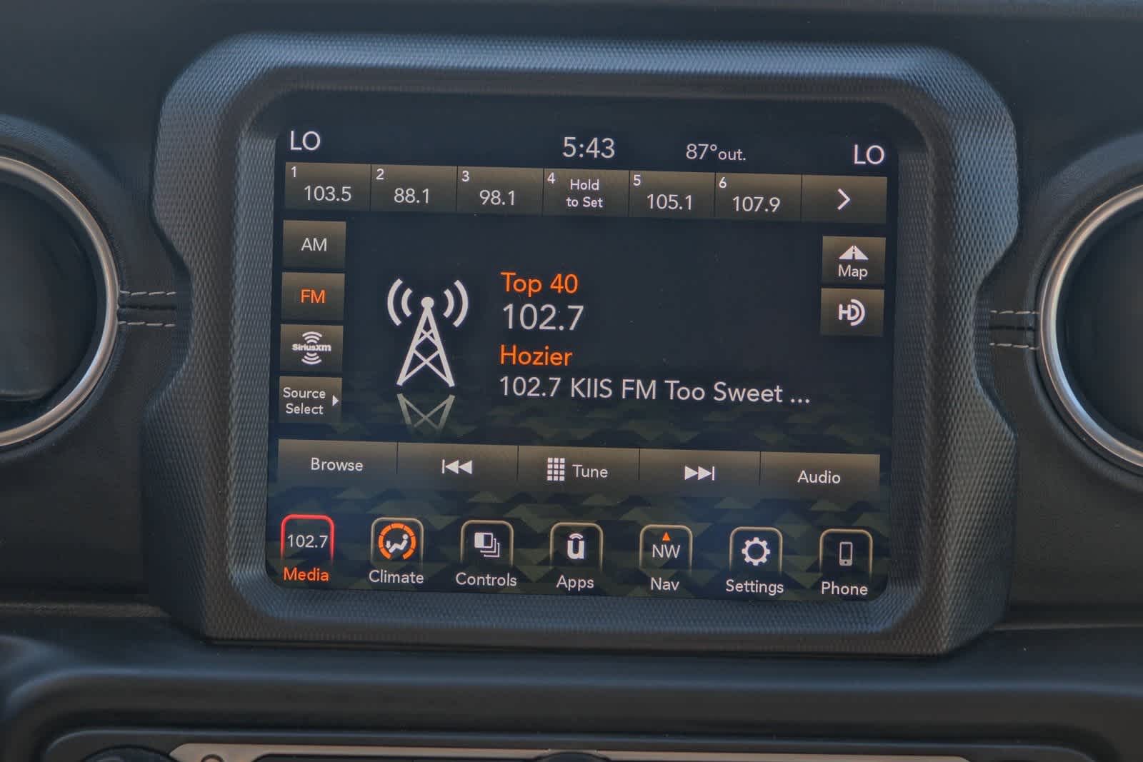 Thumbnail: 2023 Jeep Wrangler - 17