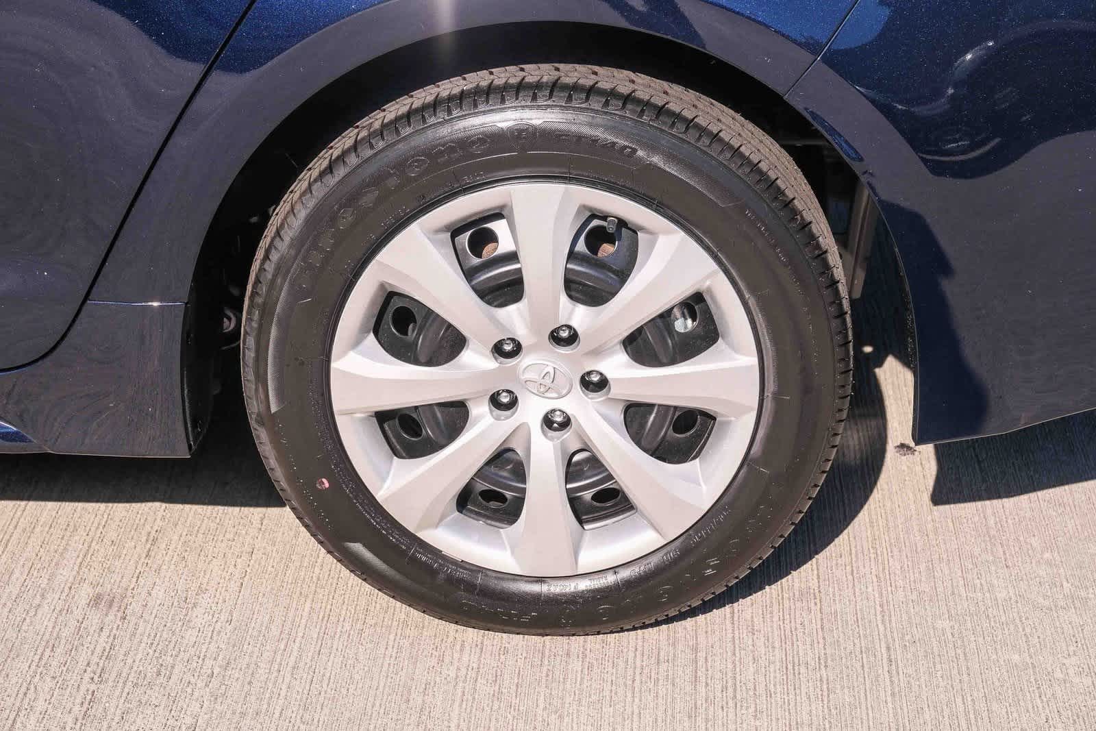 Thumbnail: 2025 Toyota Corolla - 9