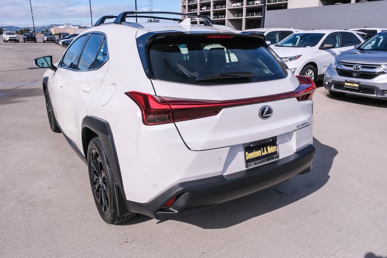 Thumbnail: 2024 Lexus UX - 8