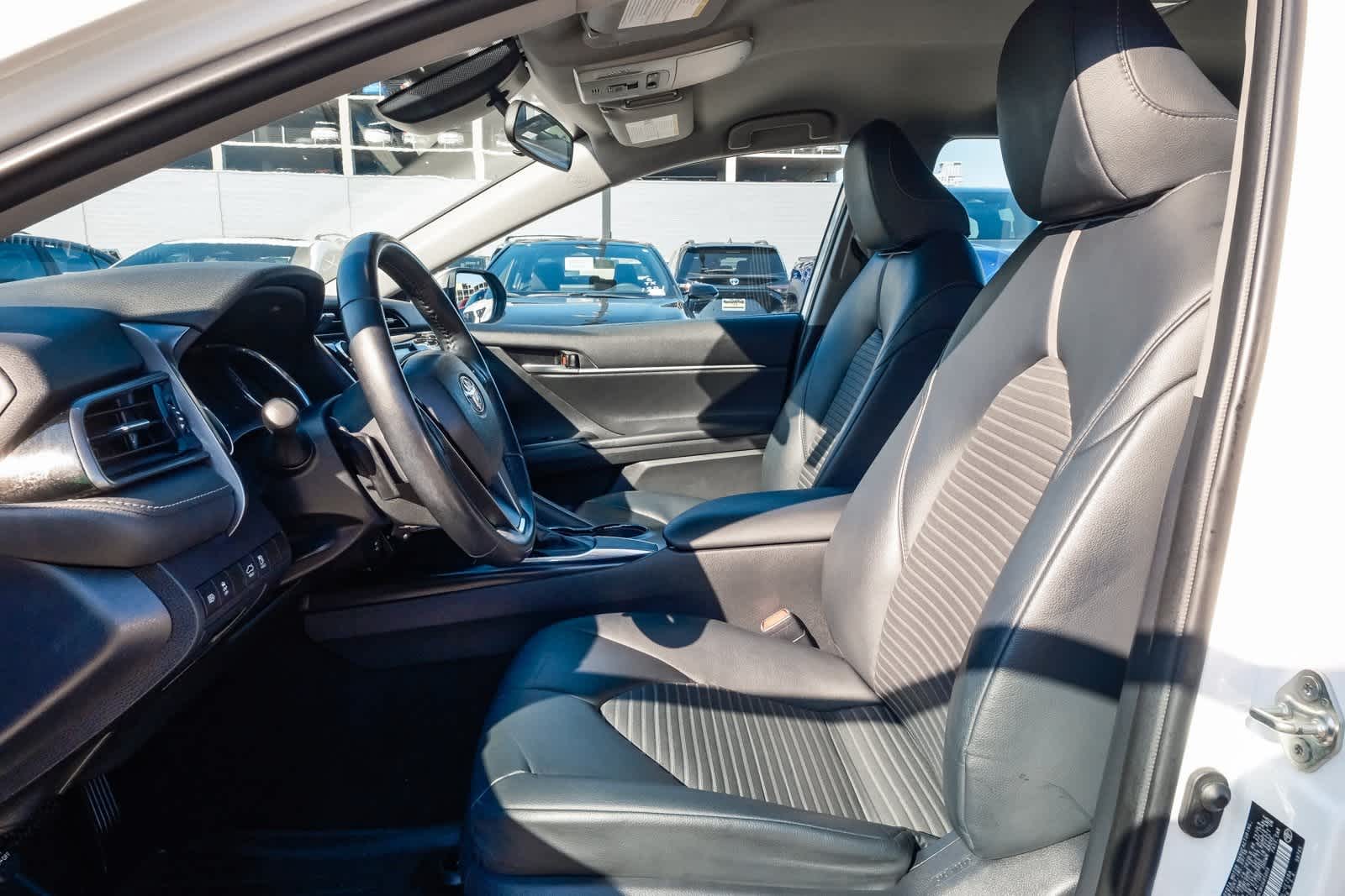 Thumbnail: 2019 Toyota Camry - 19
