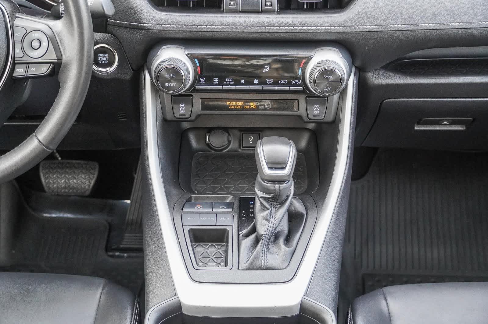 2022 Toyota RAV4 XLE Premium 15