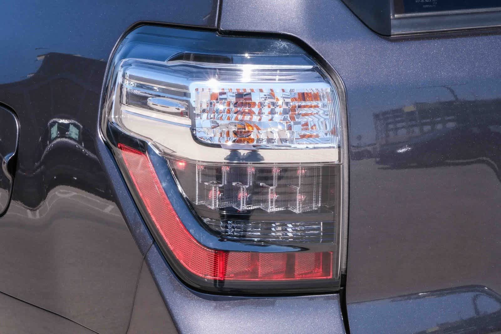 Thumbnail: 2022 Toyota 4Runner - 7