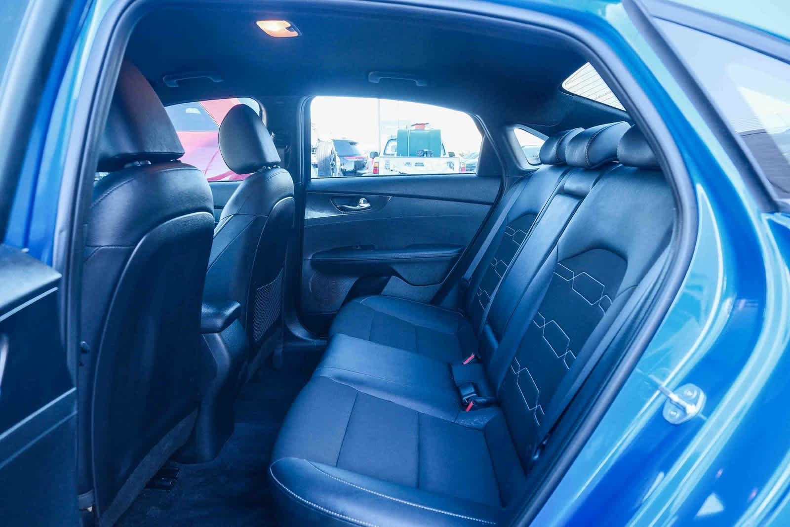 Thumbnail: 2023 Kia Forte - 19