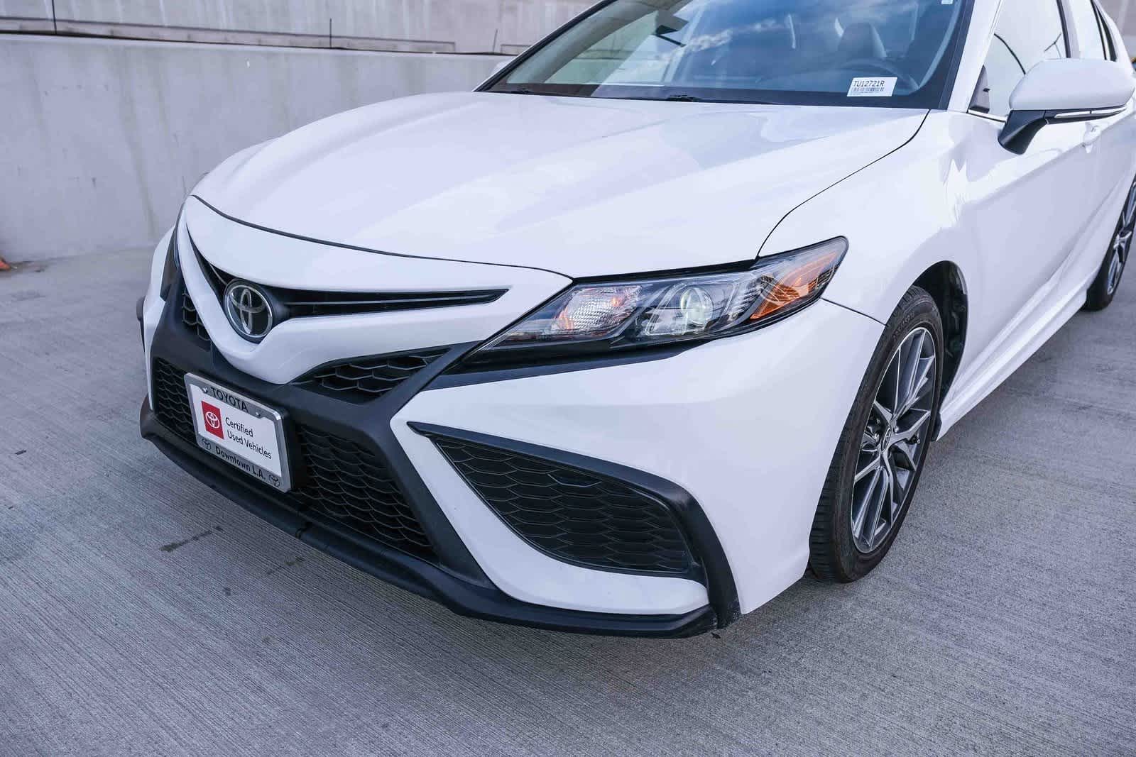 Thumbnail: 2024 Toyota Camry - 12