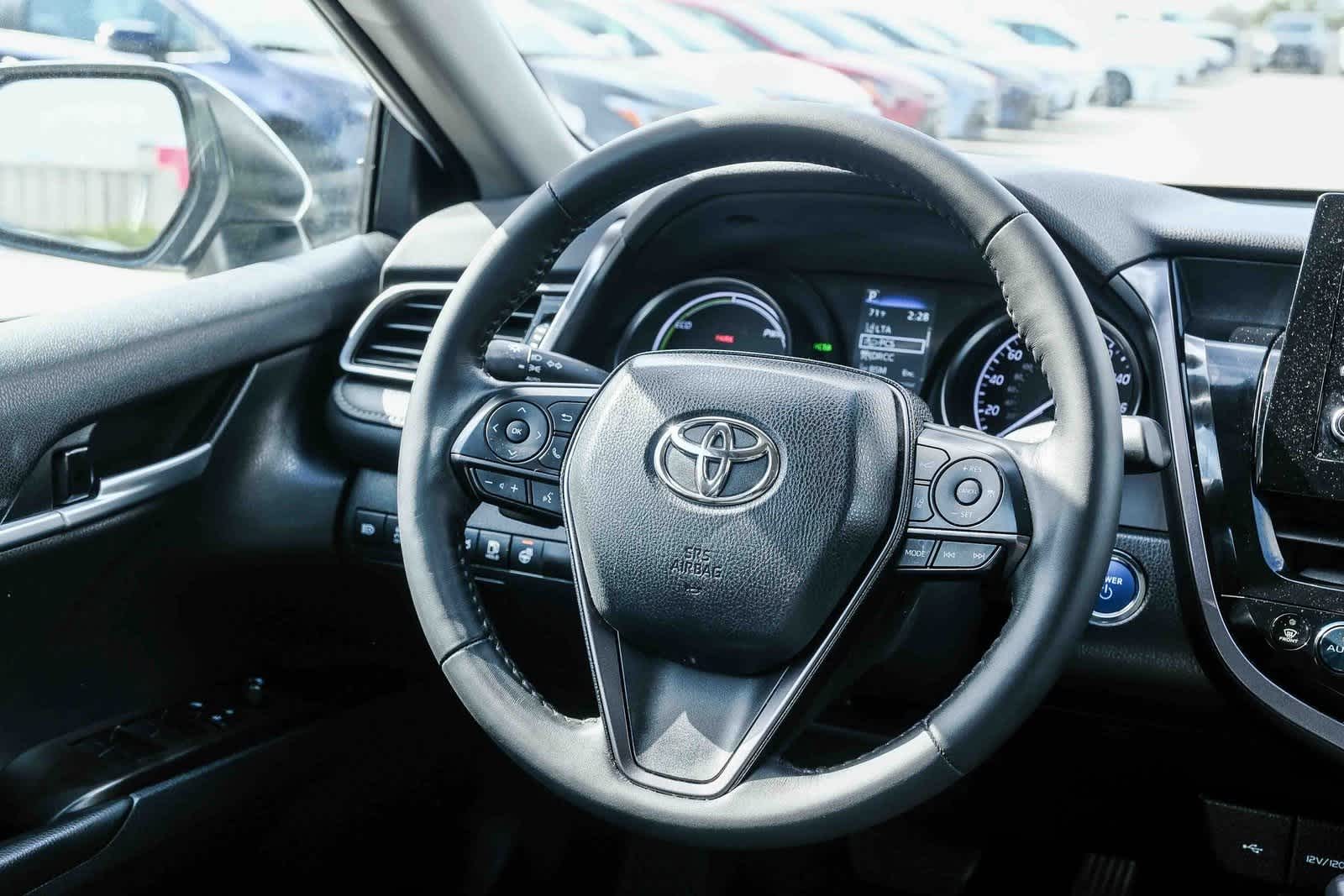 Thumbnail: 2023 Toyota Camry - 16