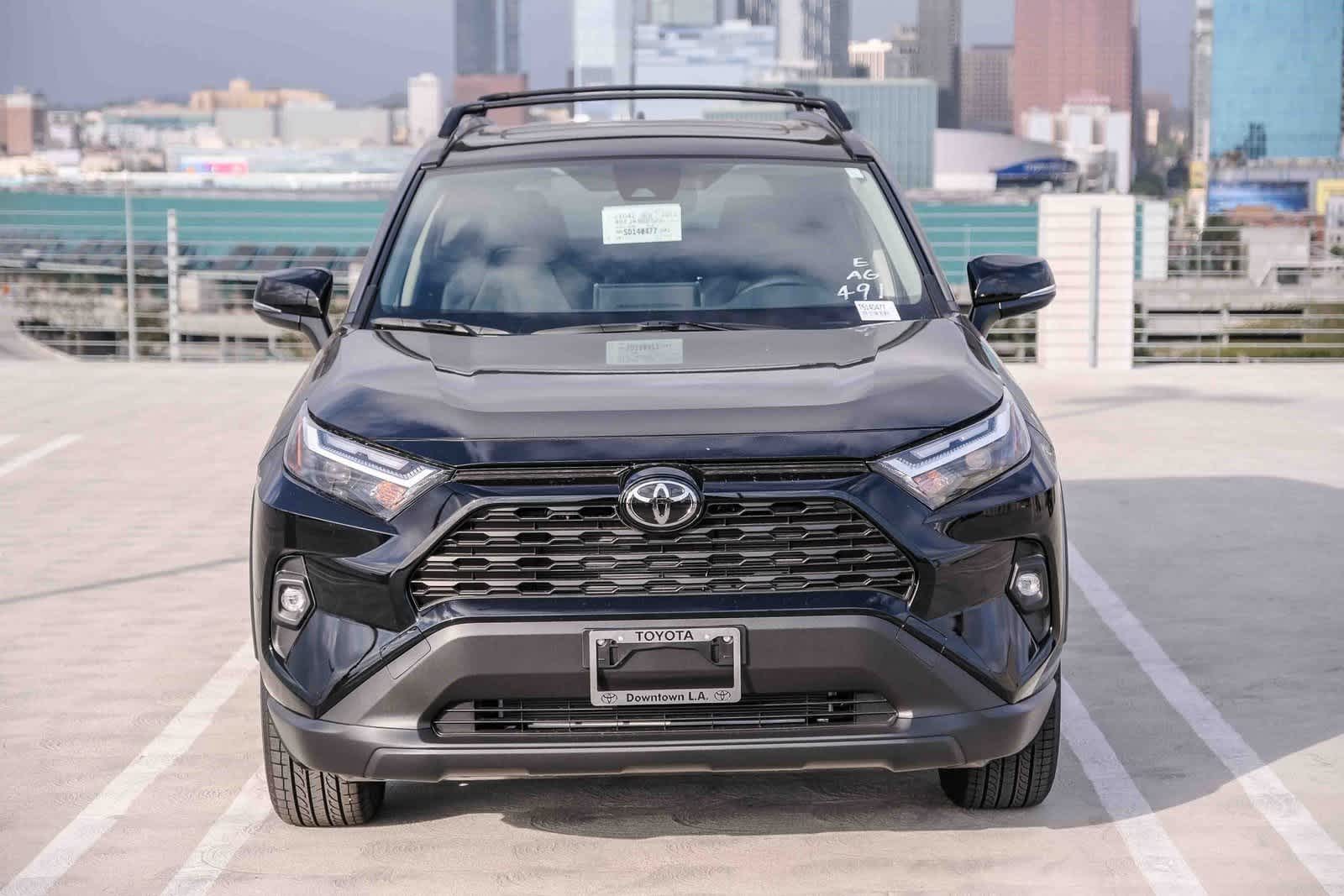 Thumbnail: 2025 Toyota RAV4 - 2