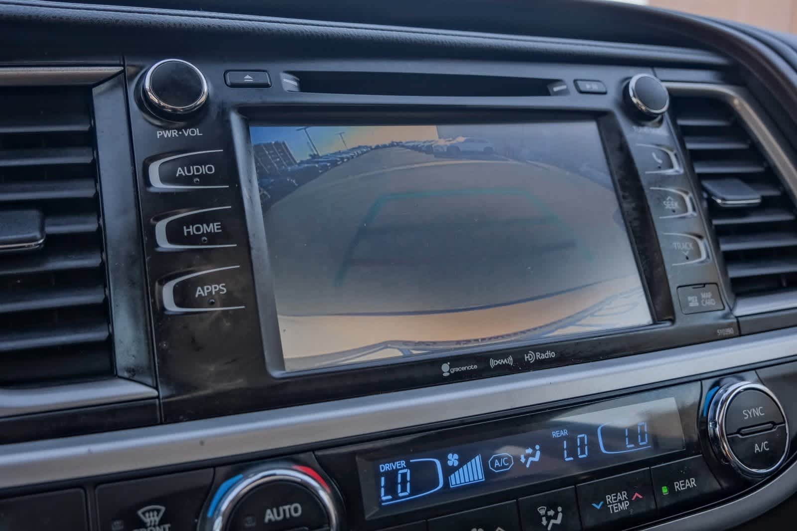 Thumbnail: 2019 Toyota Highlander - 20