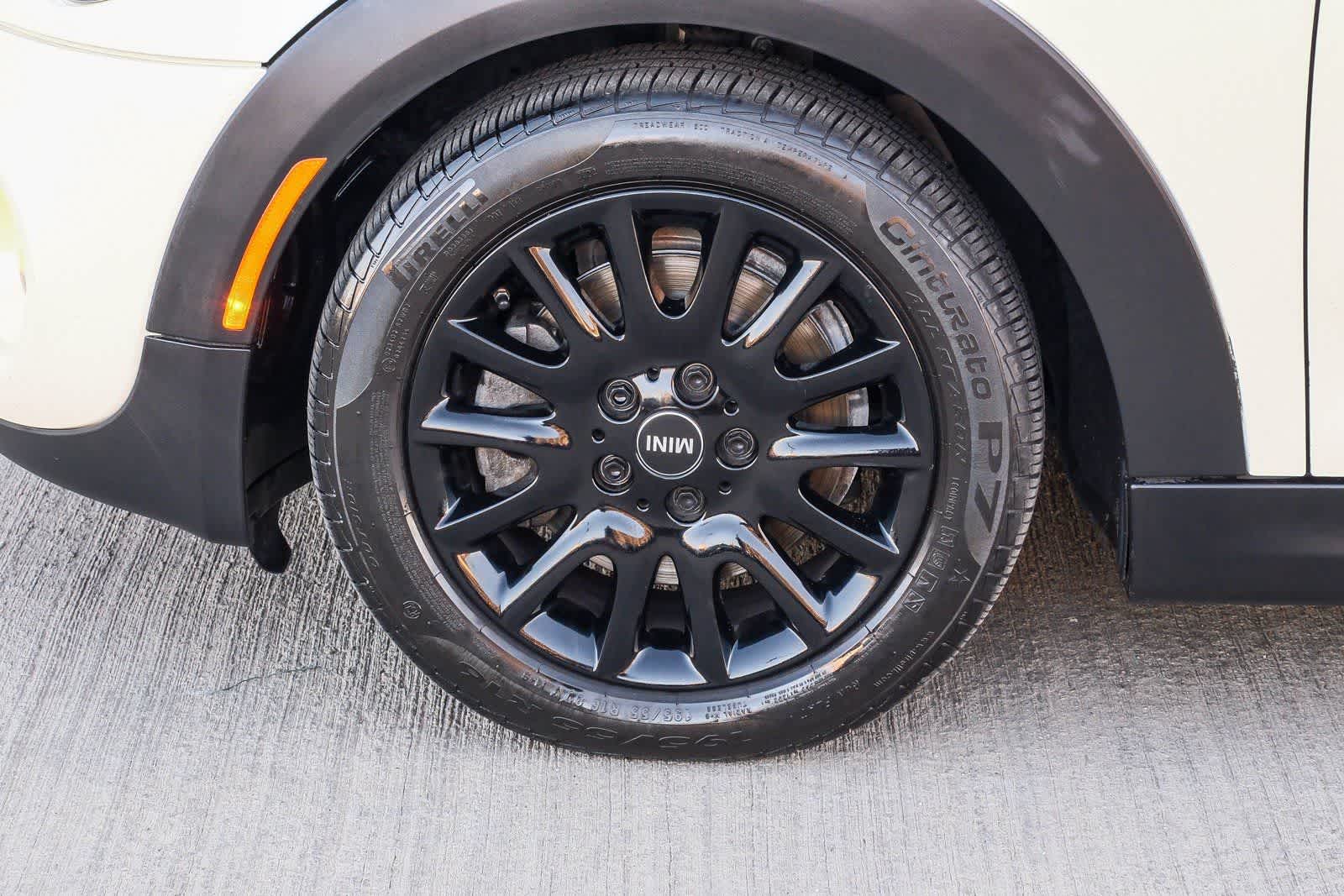 Thumbnail: 2019 MINI Cooper Hardtop - 10