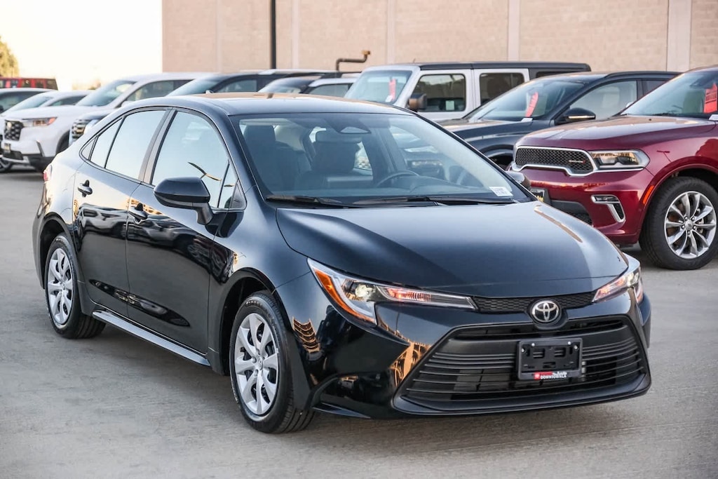 Certified 2025 Toyota Corolla LE Sedan