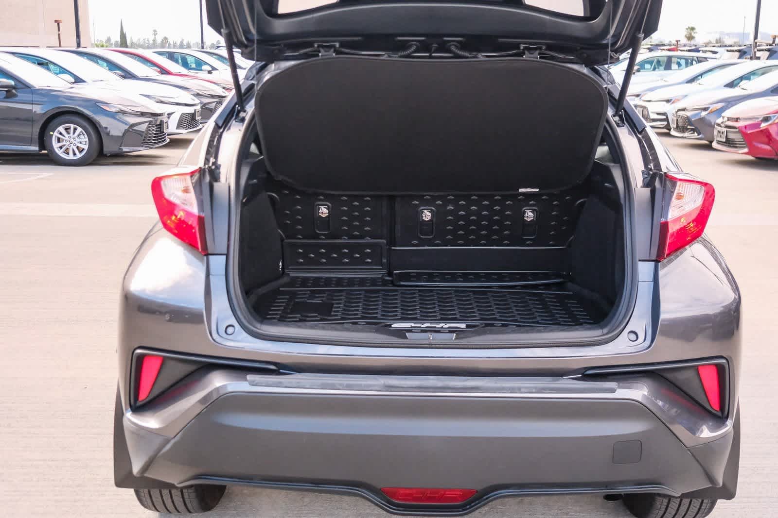 Thumbnail: 2021 Toyota C-HR - 26