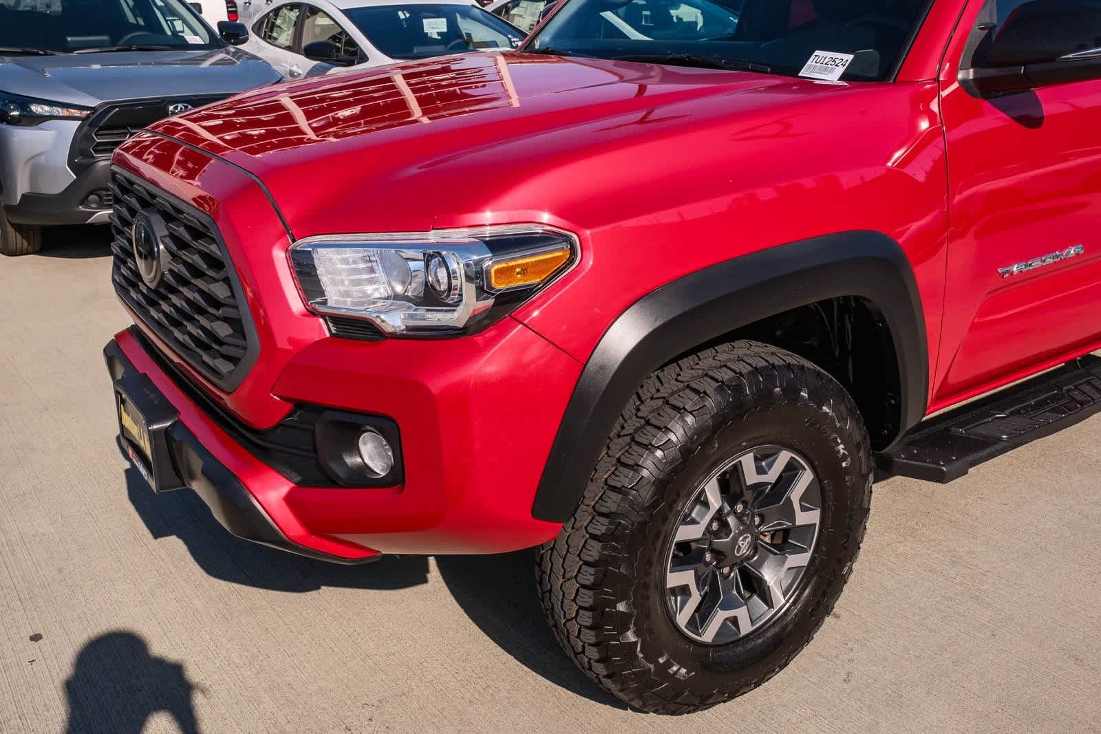 Thumbnail: 2022 Toyota Tacoma - 12