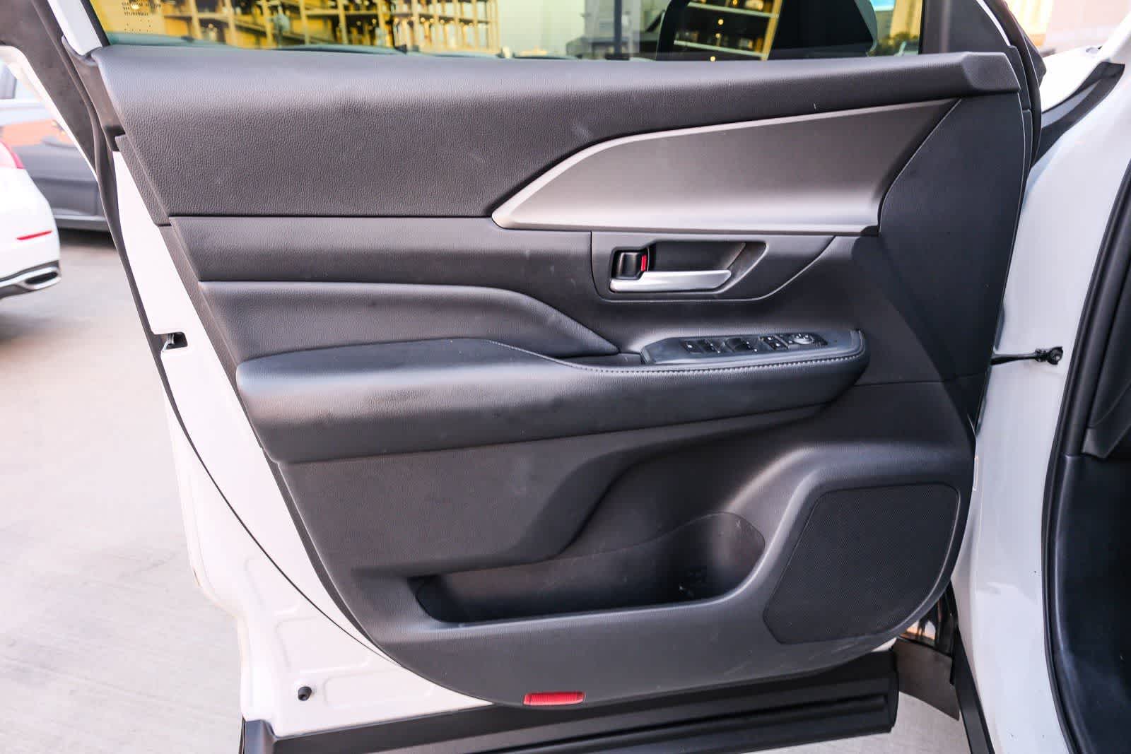 Thumbnail: 2024 Toyota Grand Highlander - 20