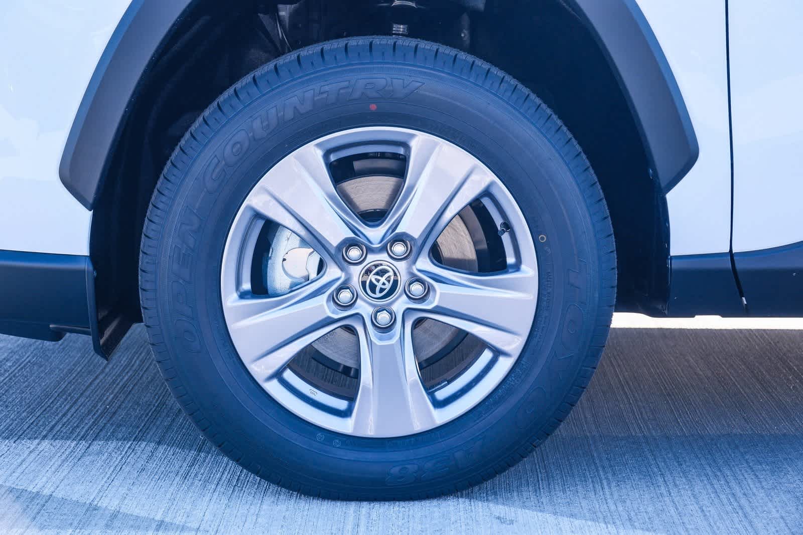 Thumbnail: 2025 Toyota RAV4 - 10