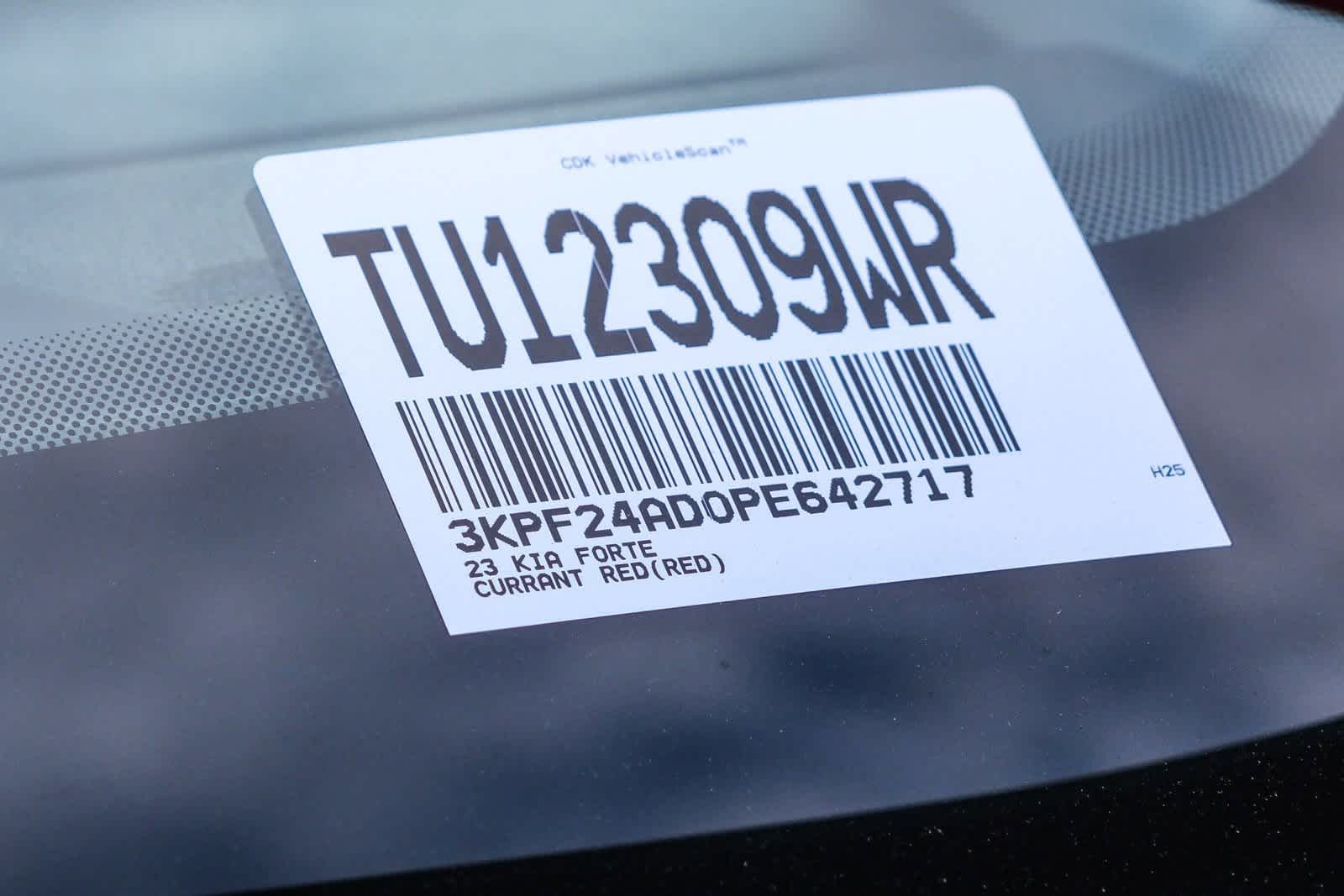 Thumbnail: 2023 Kia Forte - 28