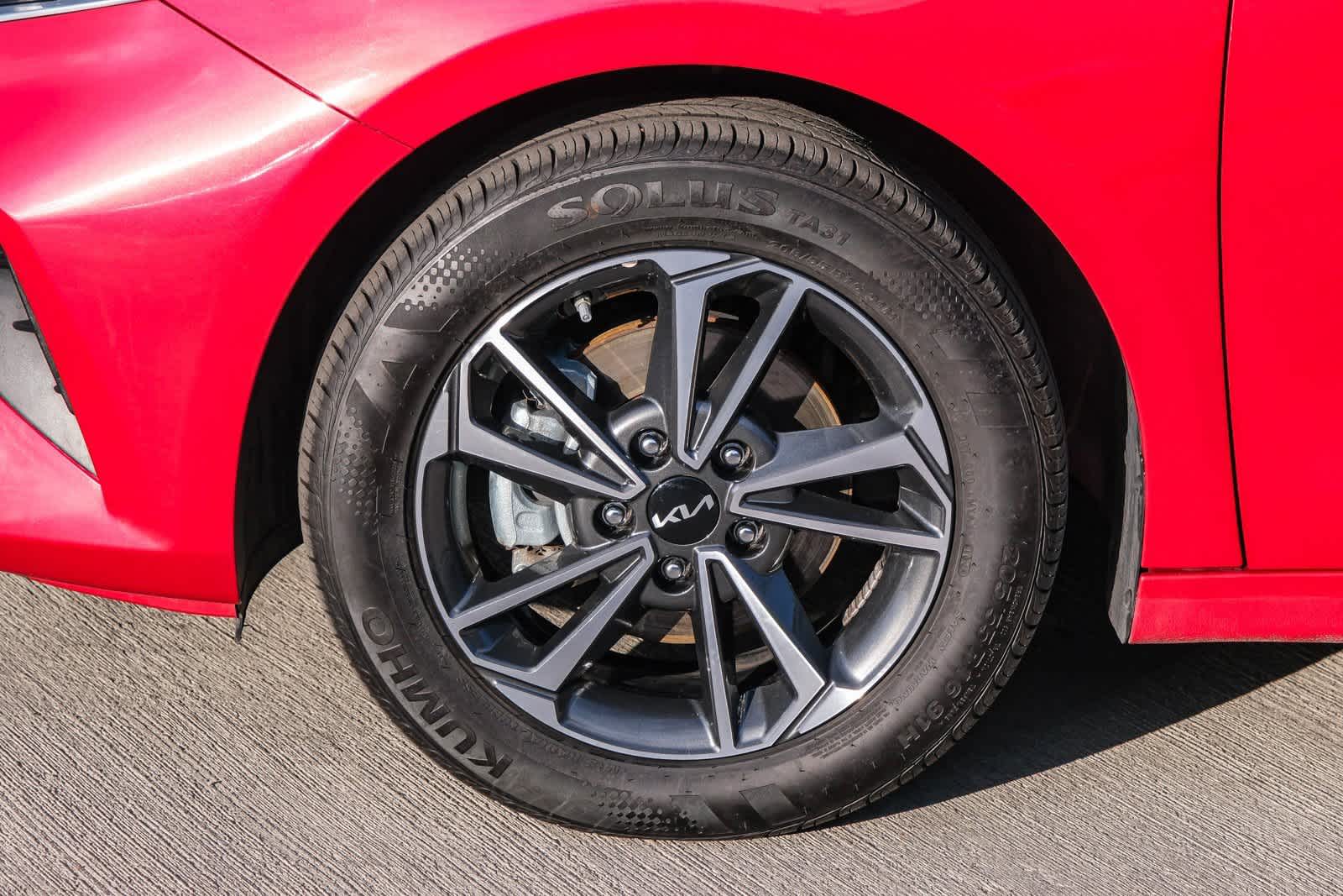 Thumbnail: 2024 Kia Forte - 10