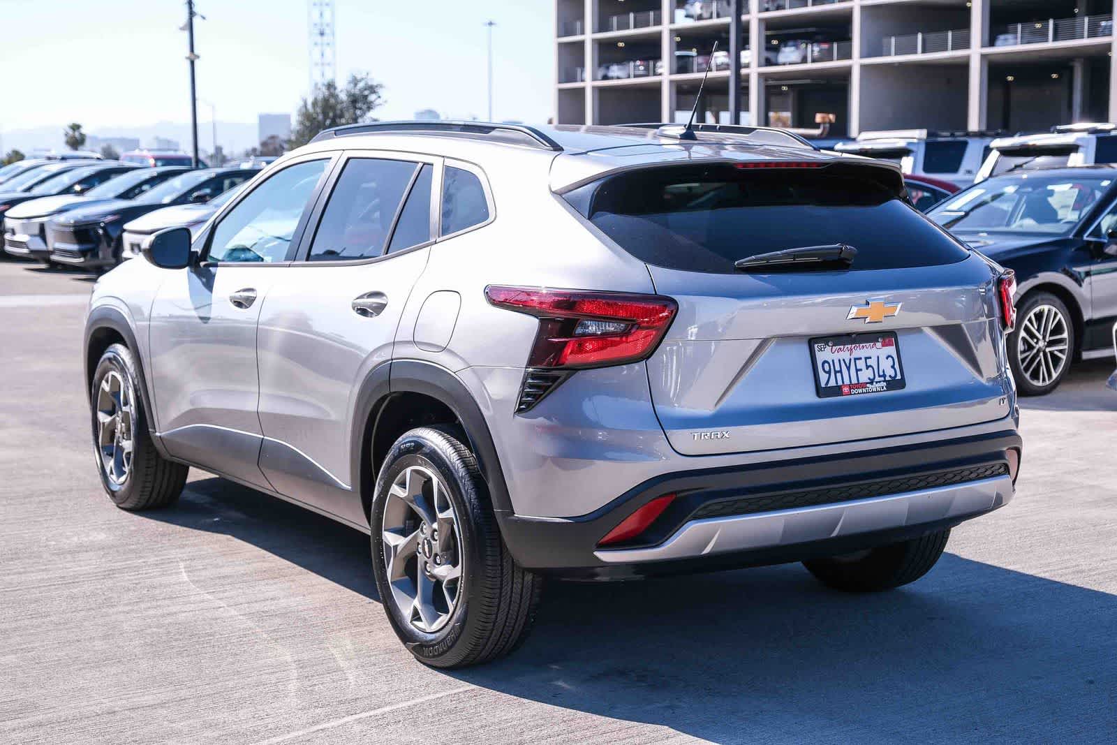 Thumbnail: 2024 Chevrolet Trax - 6