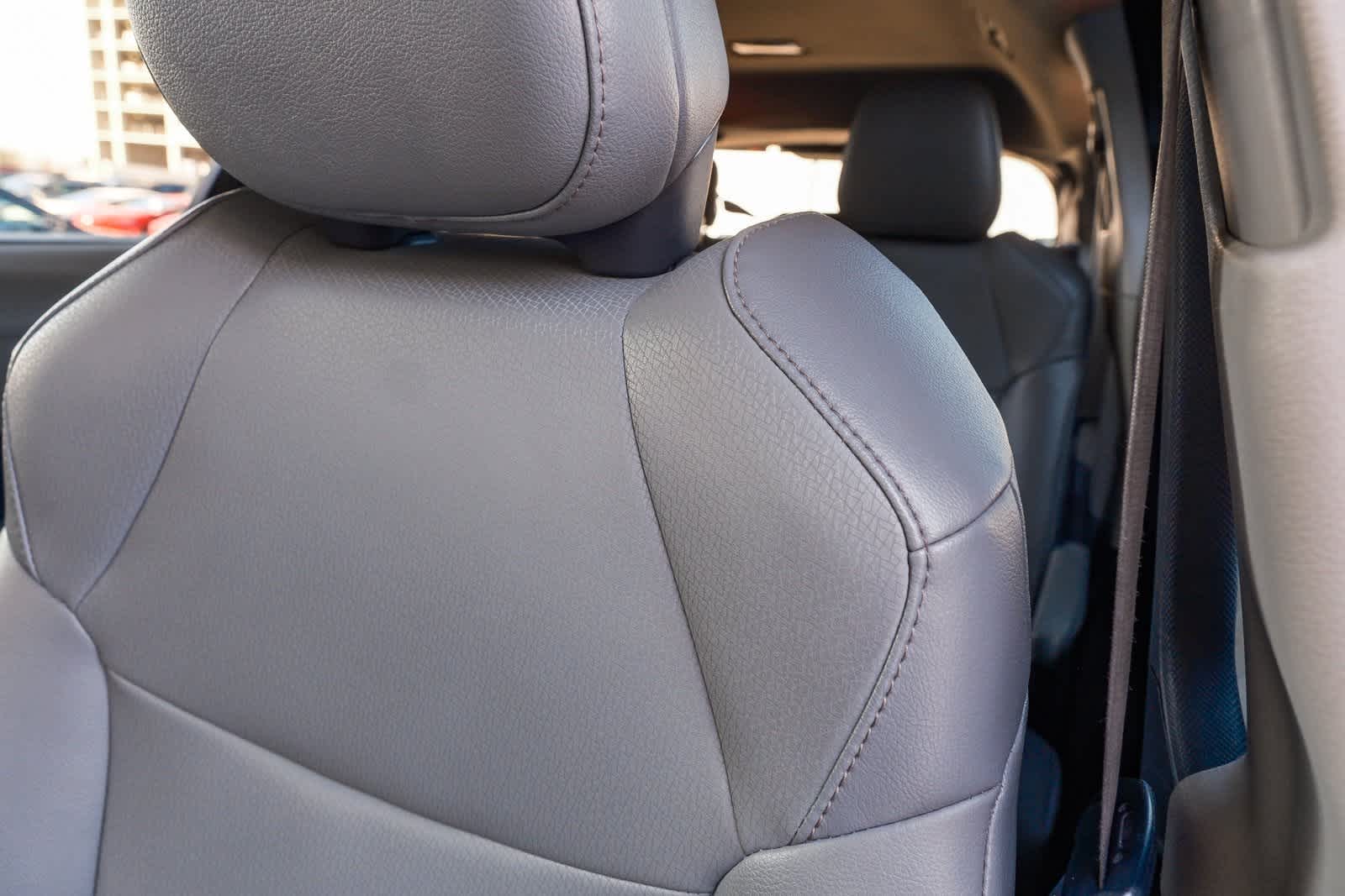 Thumbnail: 2021 Toyota Sienna - 21