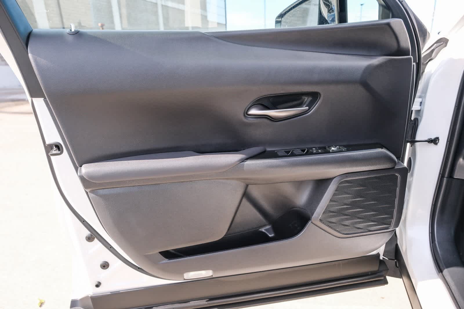 Thumbnail: 2024 Lexus UX - 20