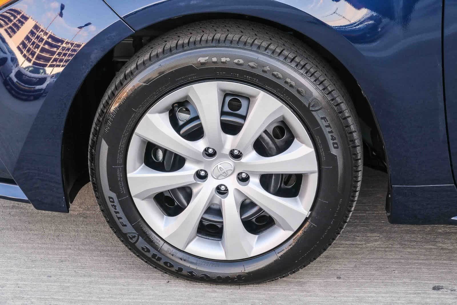 Thumbnail: 2025 Toyota Corolla - 10