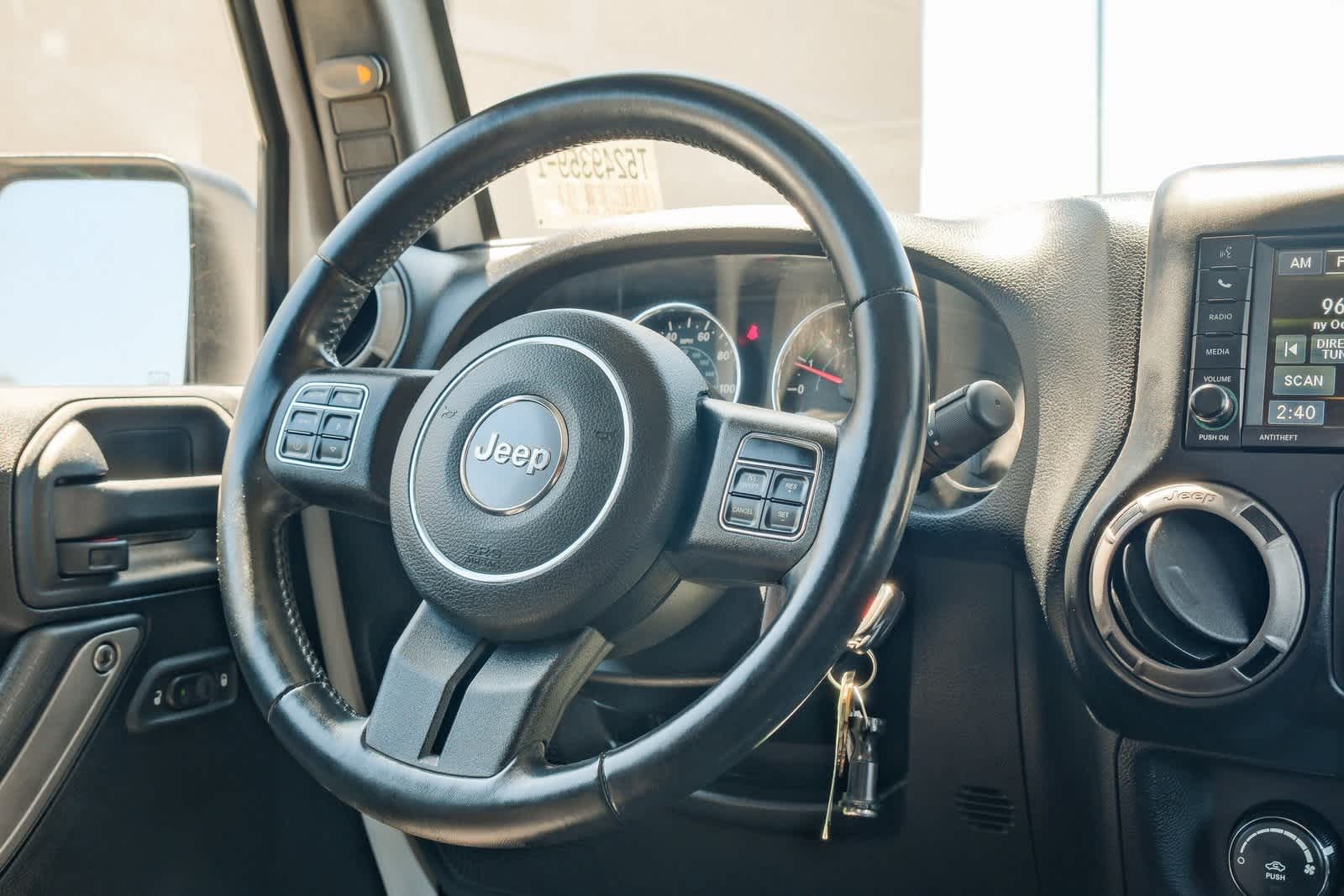 Thumbnail: 2015 Jeep Wrangler - 17