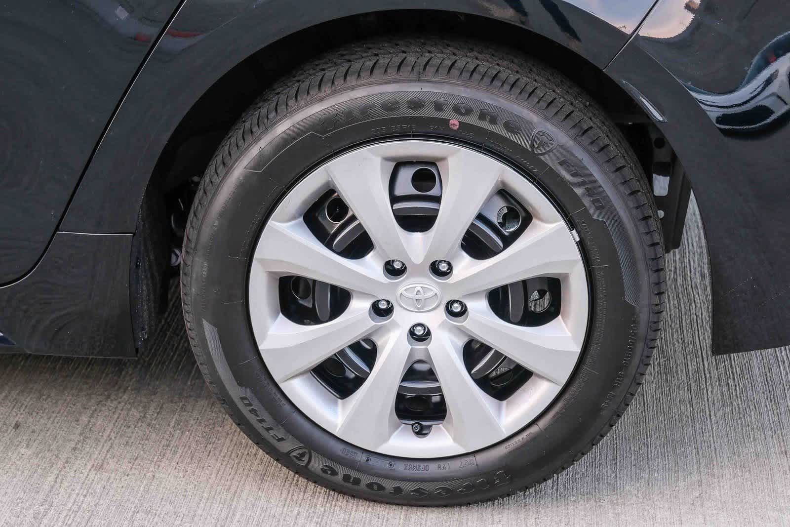 Thumbnail: 2025 Toyota Corolla - 9