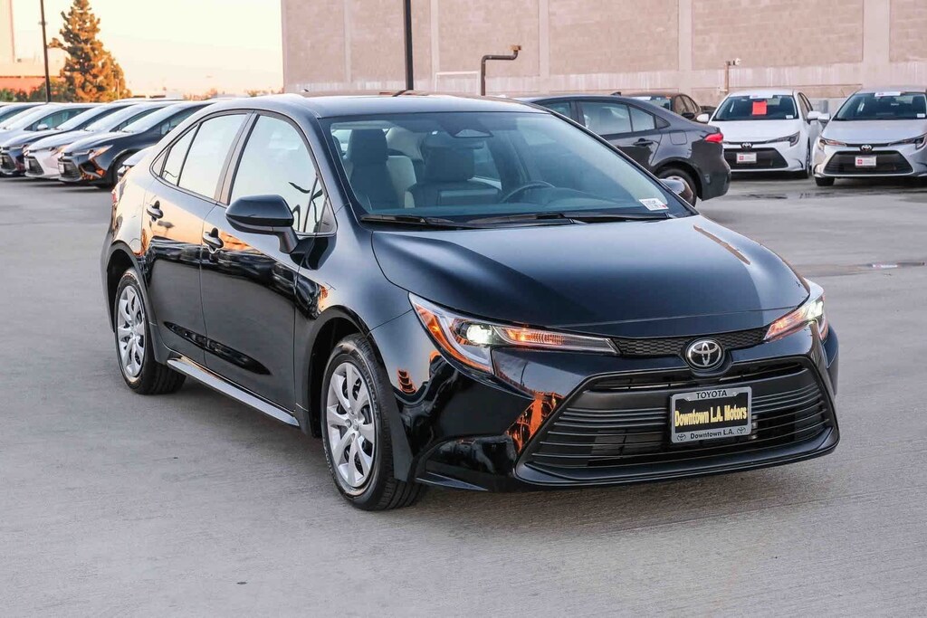 Certified 2025 Toyota Corolla LE Sedan
