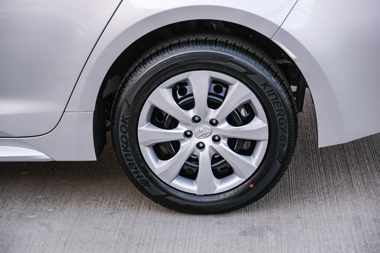 Thumbnail: 2025 Toyota Corolla - 9