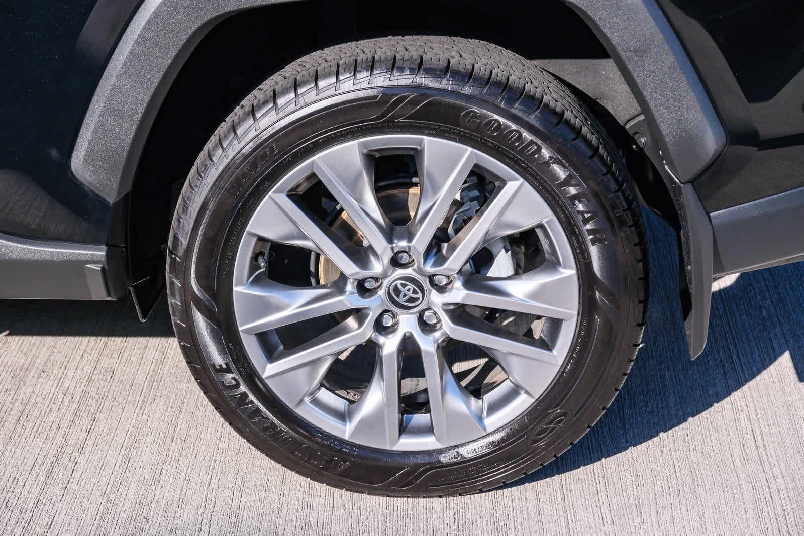 Thumbnail: 2023 Toyota RAV4 - 9