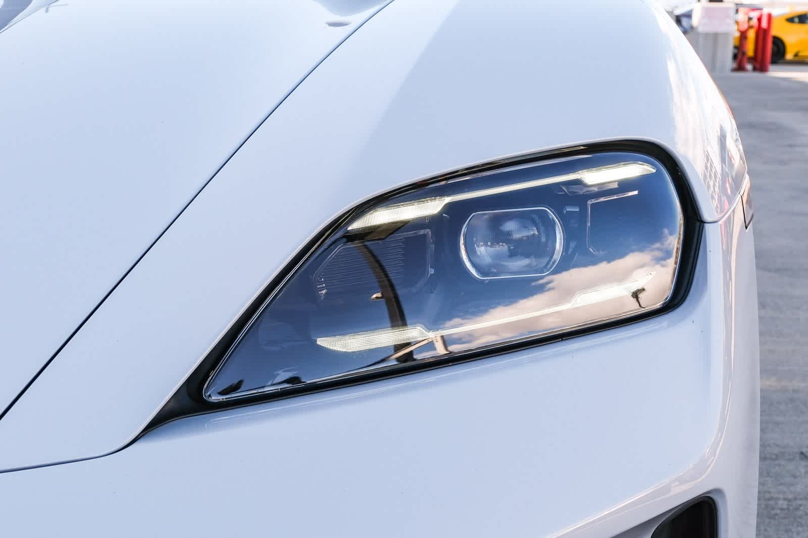 Thumbnail: 2025 Porsche Taycan - 11