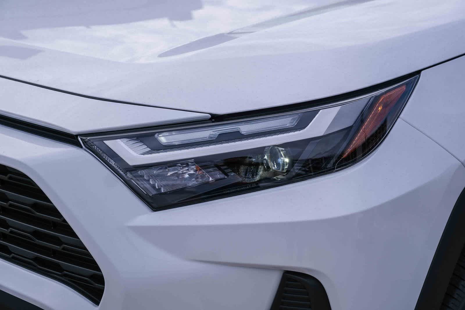 Thumbnail: 2025 Toyota RAV4 - 11