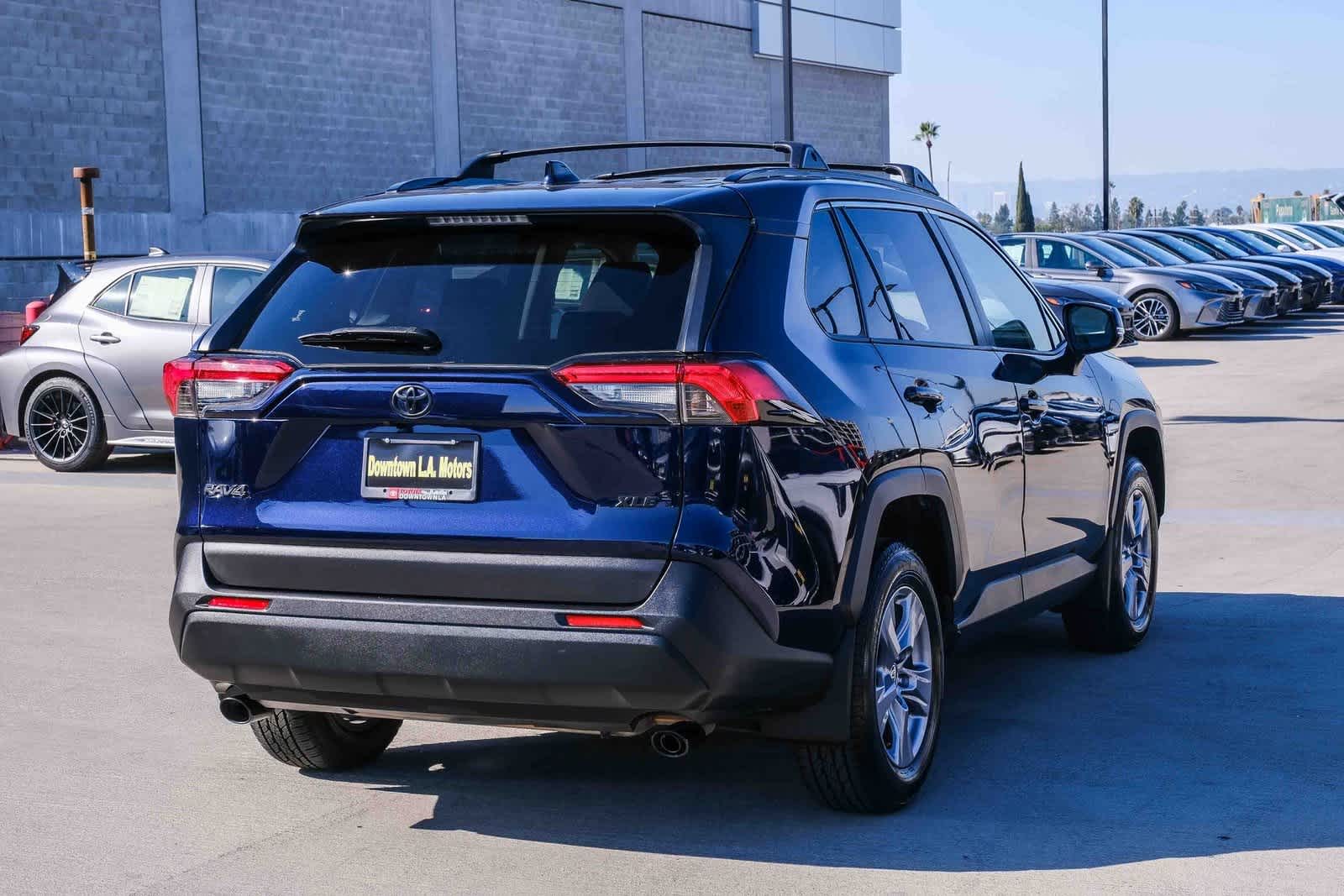 Thumbnail: 2023 Toyota RAV4 - 4