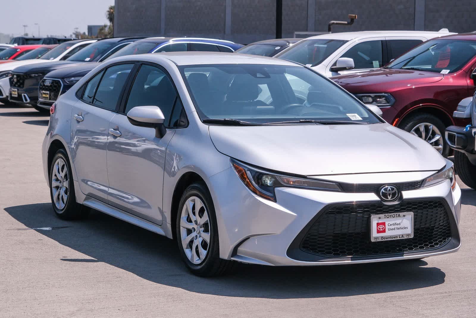 Thumbnail: 2022 Toyota Corolla - 3